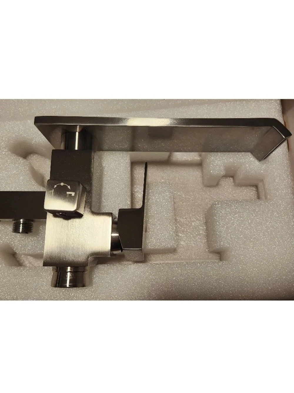 NWT: Waterfall Free Standing Tub Faucet, Hand Sprayer - Floor Mount  (Chrome)